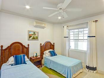 White Sands Speightstown Exterior photo